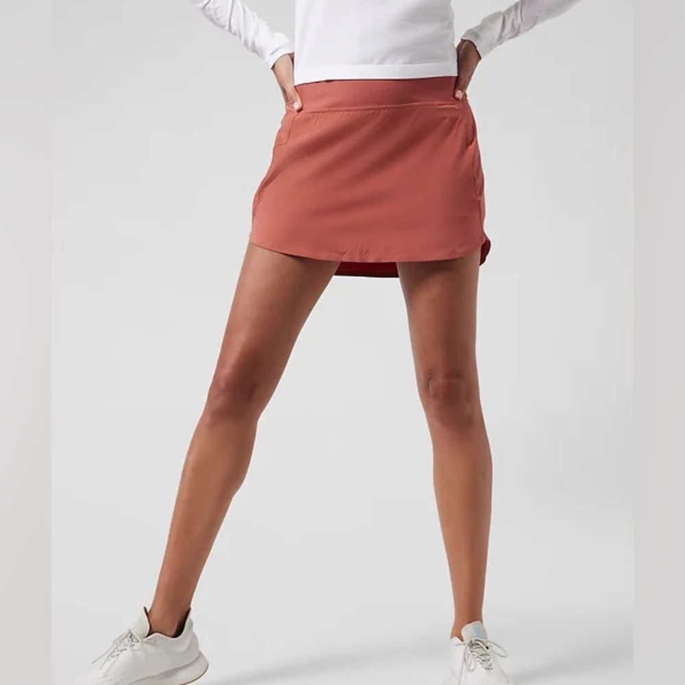 (NWT) ATHLETA Run With It 16” Skort